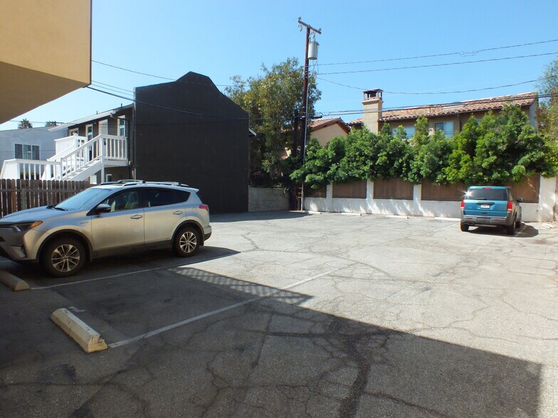 More Photos Of 713 S Pacific Coast Hwy, Redondo Beach Loft Creative Space For Lease