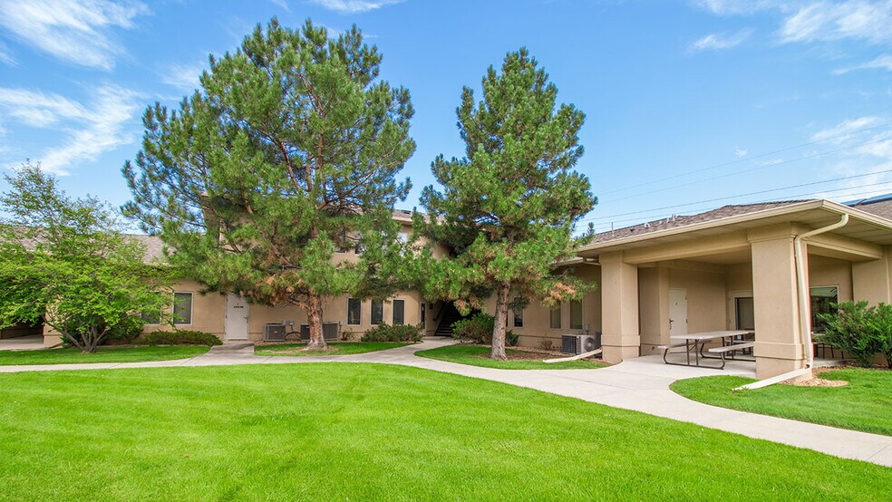 More Photos Of 1371 E Hecla Dr, Louisville Office For Sale