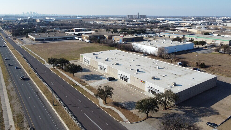 Primary Photo Of 5001 North Fwy, Fort Worth Light Distribution For Lease