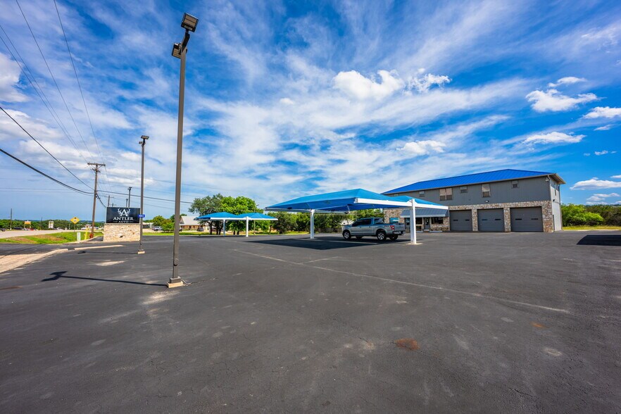 More Photos Of 1903 Junction Hwy, Kerrville Auto Repair For Sale