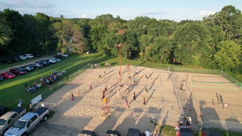 More Photos Of 2002 Midway Rd, Menomonie Restaurant For Sale