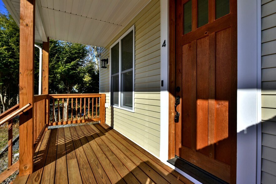 More Photos Of 127 Pine St, Wurtsboro Apartments For Sale