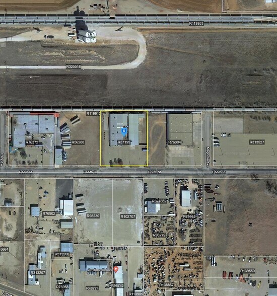 More Photos Of 921 E 66th, Lubbock Warehouse For Sale