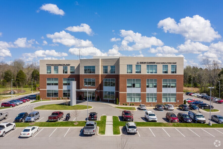 More Photos Of 4488 Carothers Pky, Franklin Medical For Lease