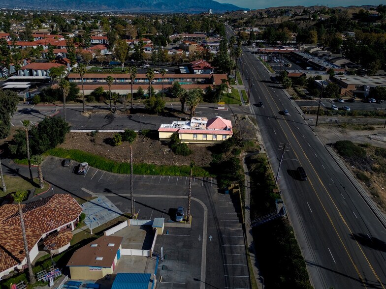 More Photos Of 1431 E Washington St, Colton Restaurant For Sale