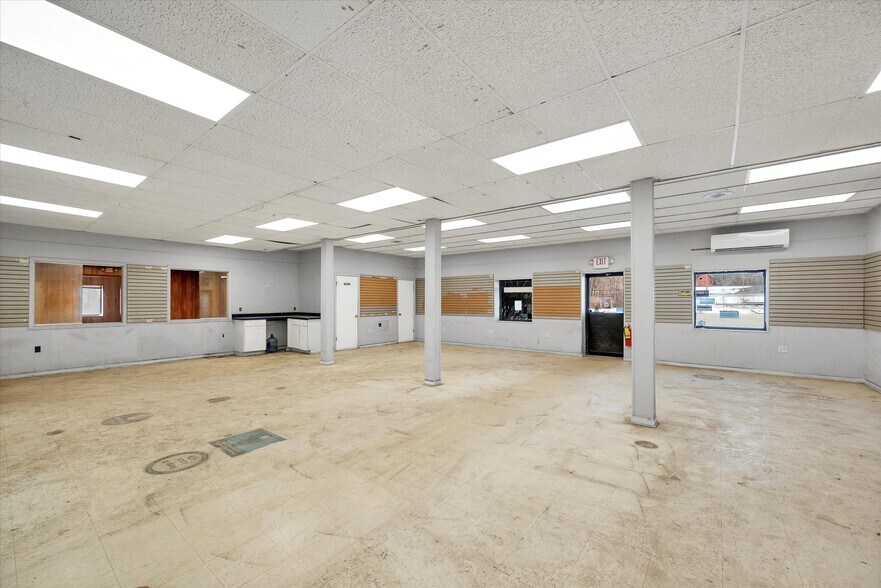 More Photos Of 2681 New York 17M, Goshen Unknown For Lease