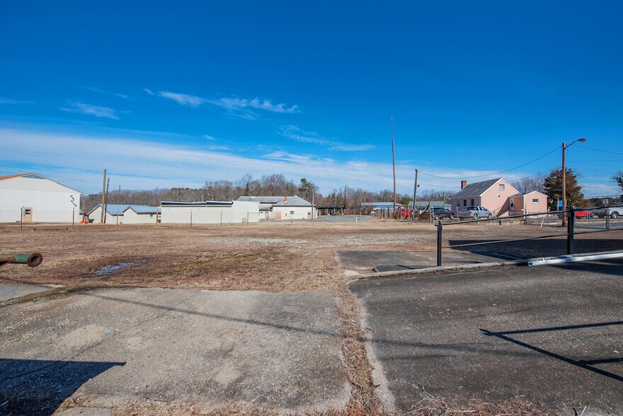 More Photos Of 493 Main St, Warsaw Medical For Sale