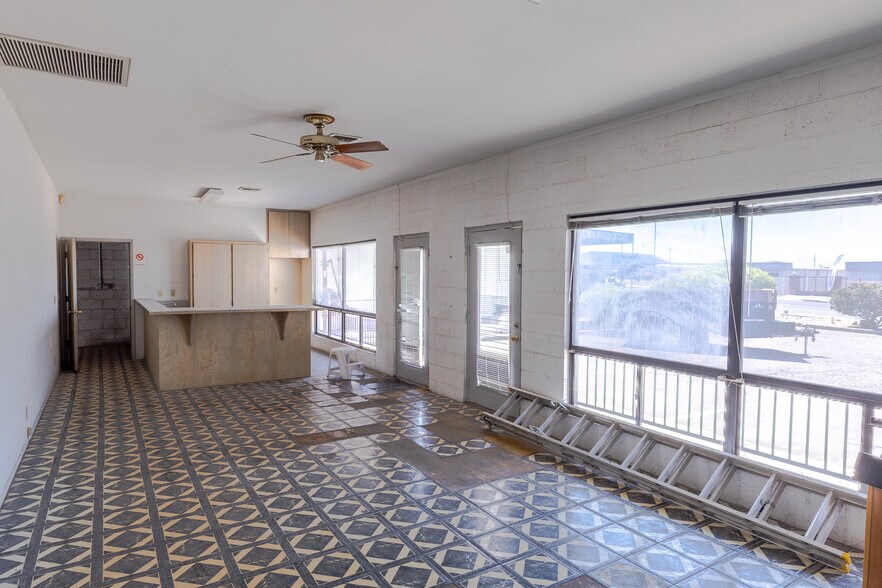 More Photos Of 1647 Industrial blvd, Lake Havasu City Industrial For Lease