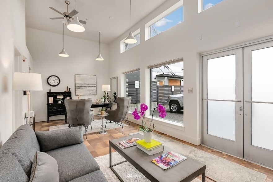 More Photos Of 1502 NW 52nd St, Seattle Office Residential For Sale