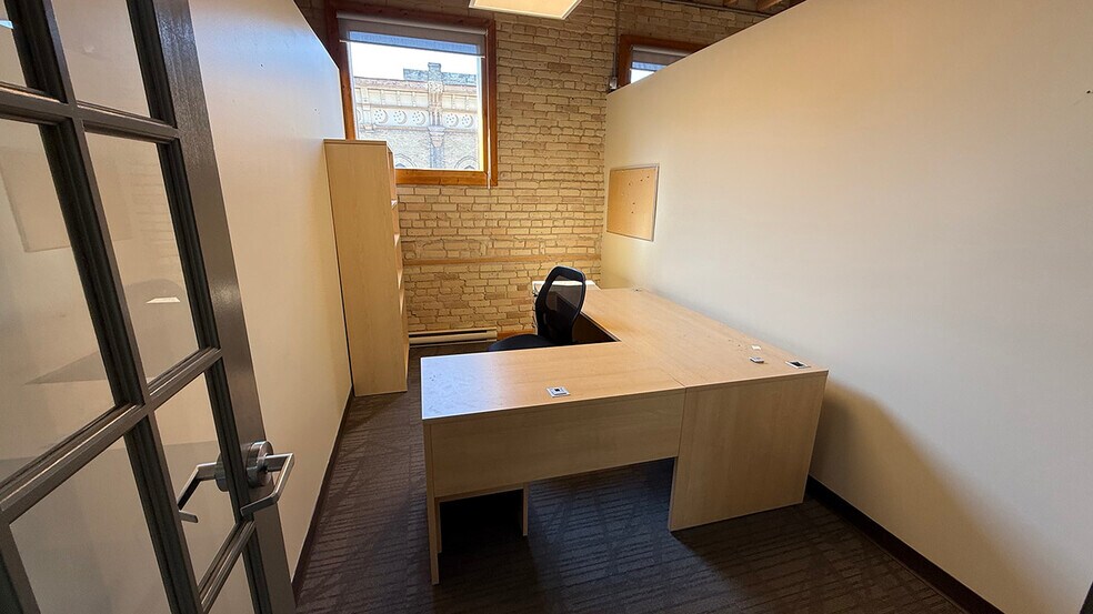 More Photos Of 309 Mcdermot Av, Winnipeg Office For Lease