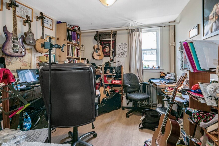 More Photos Of 375-377 Laforest Av, Sudbury Apartments For Sale