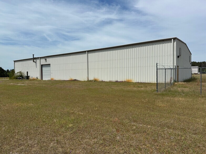 More Photos Of 1206 Shannon Blvd, Louisville Industrial For Sale