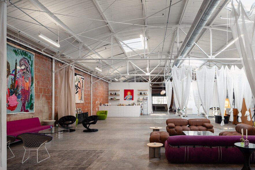 More Photos Of 1125 Providence St, Houston Warehouse For Lease