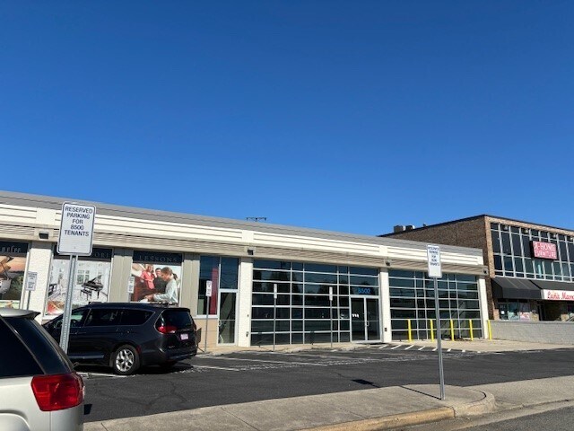 More Photos Of 8500-8502 Lee Hwy, Fairfax Storefront For Lease