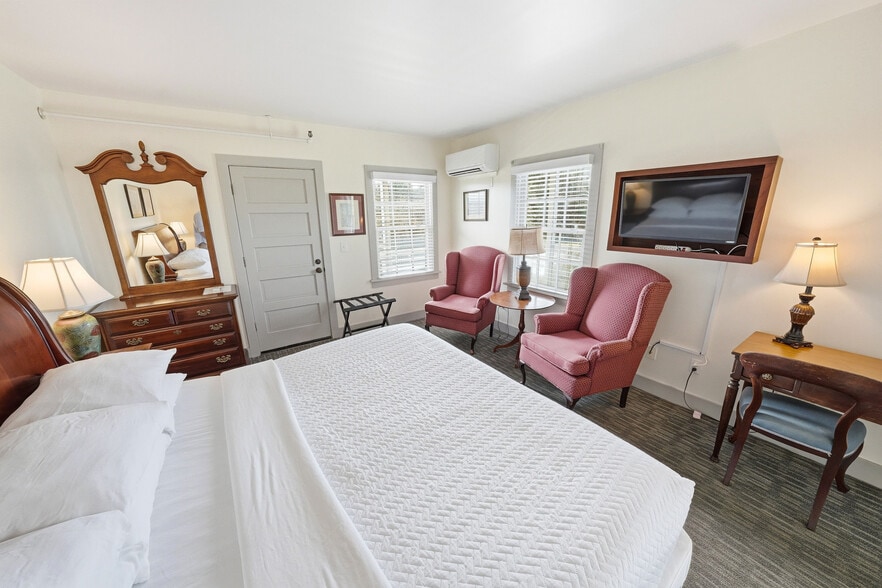 More Photos Of 6715 S Croatan Hwy, Nags Head Hotel For Sale