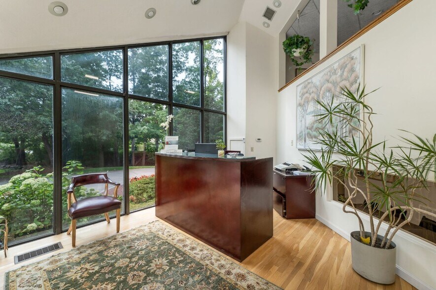 More Photos Of 1 Buttrick Rd, Londonderry Office For Sale