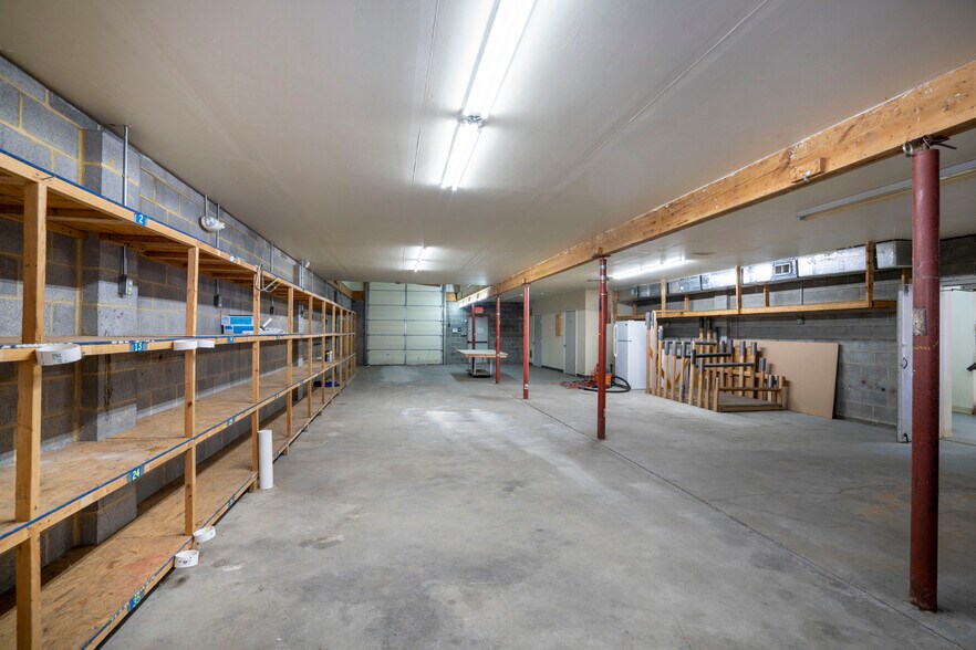 More Photos Of 3340 E Pleasant Valley Blvd, Altoona Freestanding For Sale