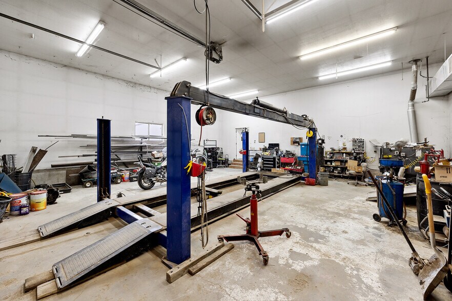 More Photos Of 322 CO-96, Sheridan Lake Auto Repair For Sale