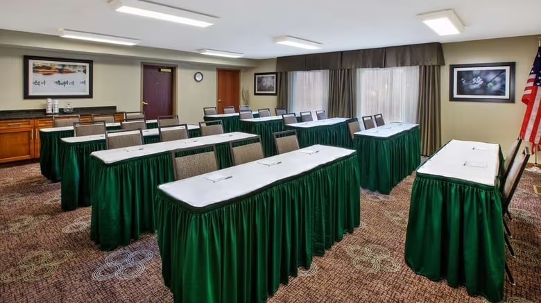 More Photos Of 230 Dickerson Rd, Gaylord Hotel For Sale