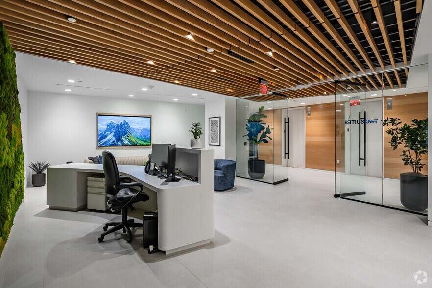 More Photos Of 1550 Wilson Blvd, Arlington Office For Lease