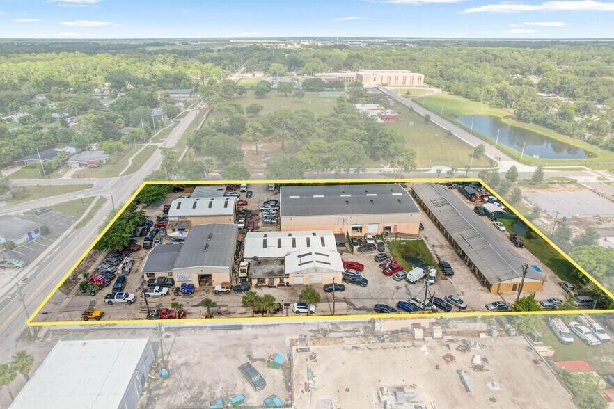 More Photos Of 601 W 27th St, Sanford Freestanding For Sale