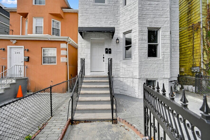 More Photos Of 148 S 13th Ave, Mount Vernon Apartments For Sale