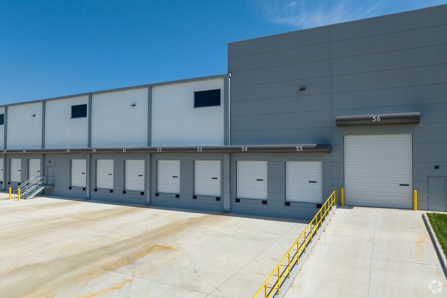 More Photos Of 180 Joe Frank Harris Pky SE, Cartersville Unknown For Lease