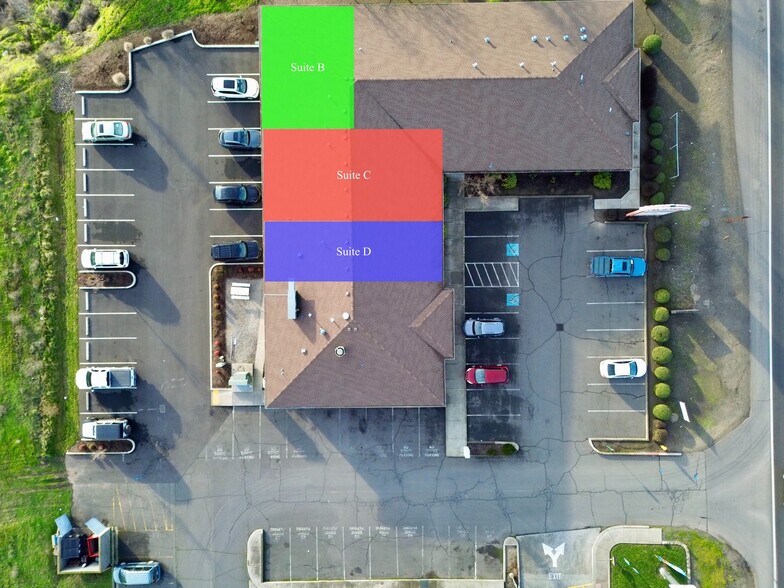 More Photos Of 1710 E Pine, Central Point Medical For Lease