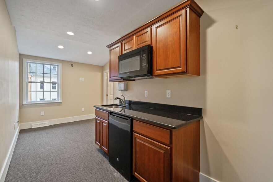 More Photos Of 396 4th St, Beaver Office Residential For Sale