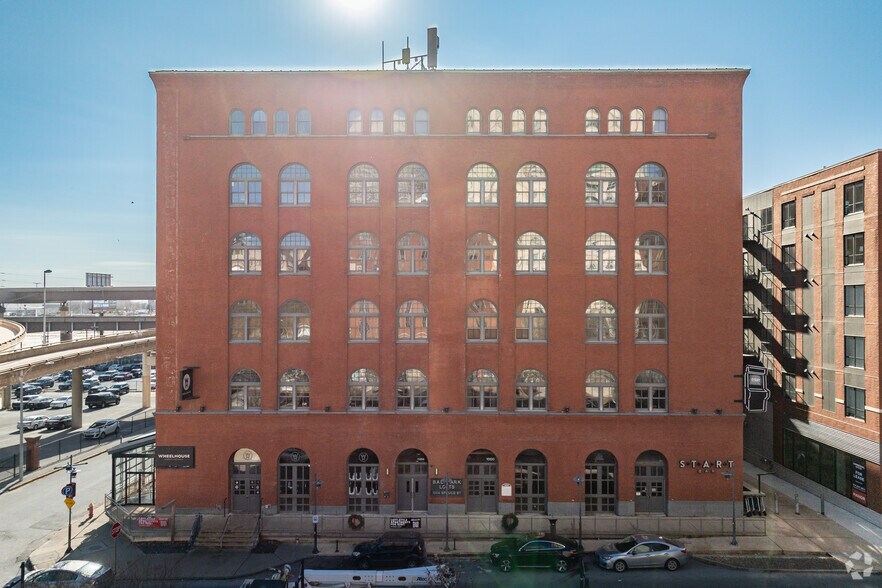 More Photos Of 1000 Spruce St, Saint Louis Apartments For Lease