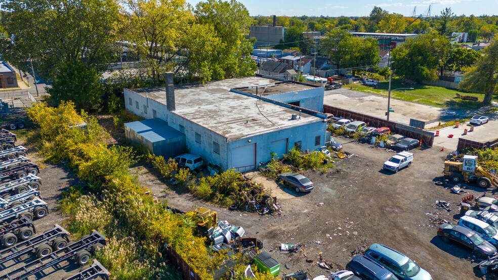 More Photos Of 7780 Majestic Ave, Detroit Warehouse For Sale