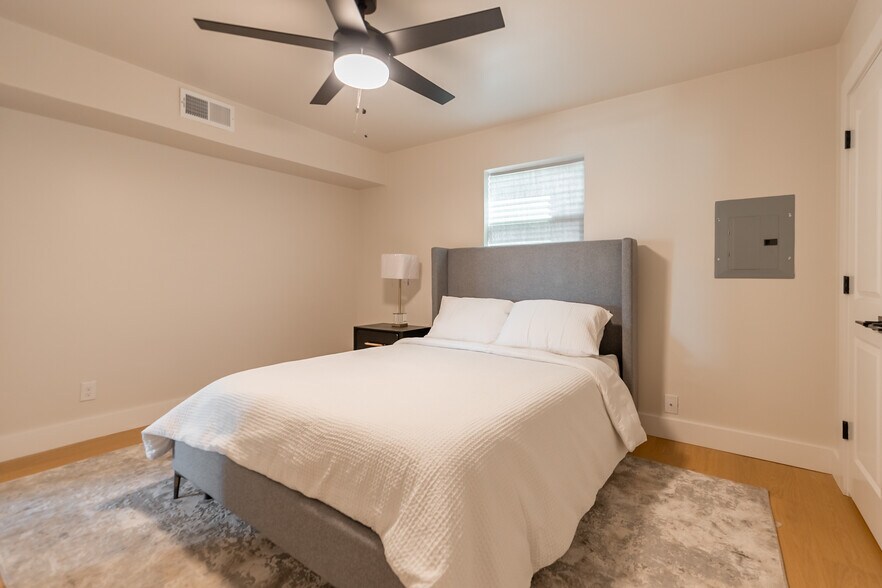 More Photos Of 701 W Highpoint Dr, Stillwater Apartments For Sale