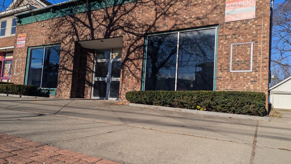 More Photos Of 467 Delaware Ave, Albany Storefront For Lease