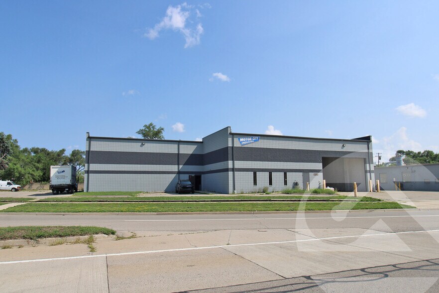 Primary Photo Of 1577 E Ten Mile Rd, Madison Heights Industrial For Sale