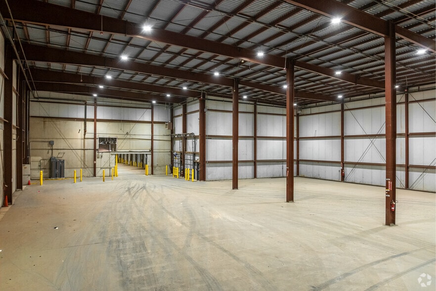 More Photos Of 3203 Avenue B, Lubbock Food Processing For Lease