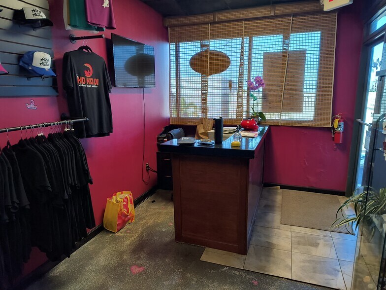 More Photos Of 310 Ohukai Rd, Kihei Office For Sale