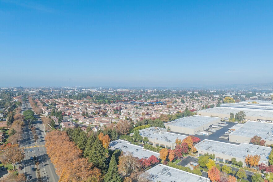 More Photos Of 32940 Alvarado Niles Rd, Union City Office For Lease