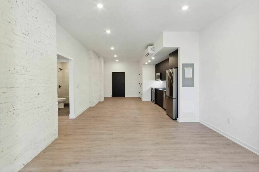 More Photos Of 500 N 13th St, Philadelphia Multifamily For Sale