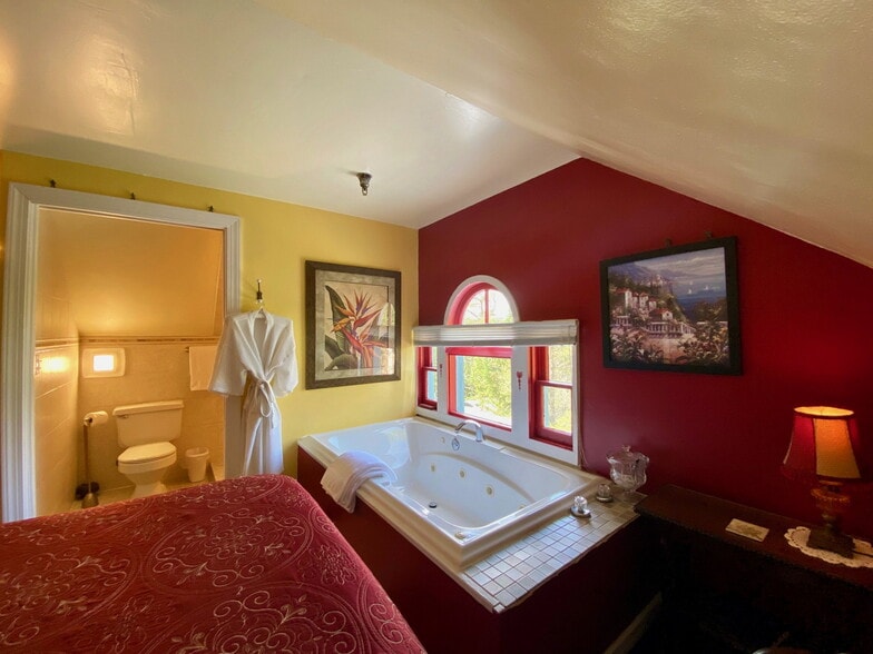 More Photos Of 83 Cedar St, Saint Augustine Hospitality For Sale