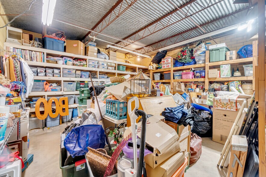 More Photos Of 112 N Orange St, Fredericksburg Storefront Retail Office For Sale