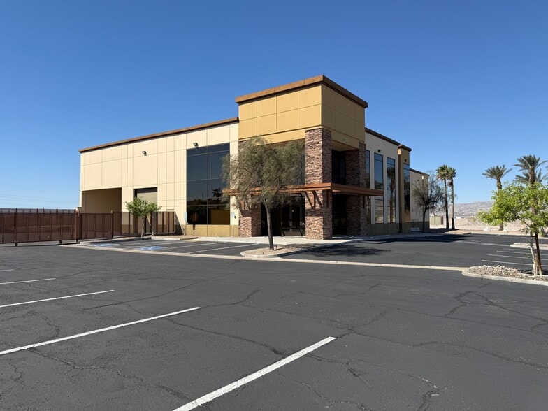 More Photos Of 2540 Landon Dr, Bullhead City Industrial For Sale