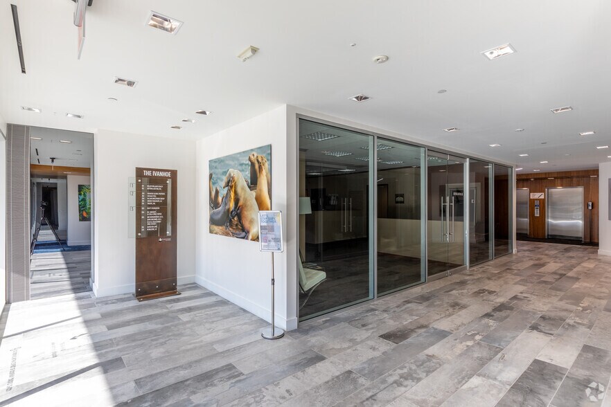 More Photos Of 7817 Ivanhoe Ave, La Jolla Office For Lease
