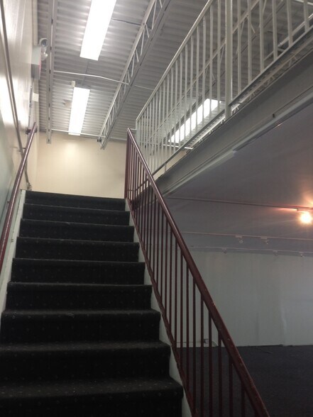 More Photos Of 2374-2378 Flatbush Ave, Brooklyn Storefront Retail Office For Lease