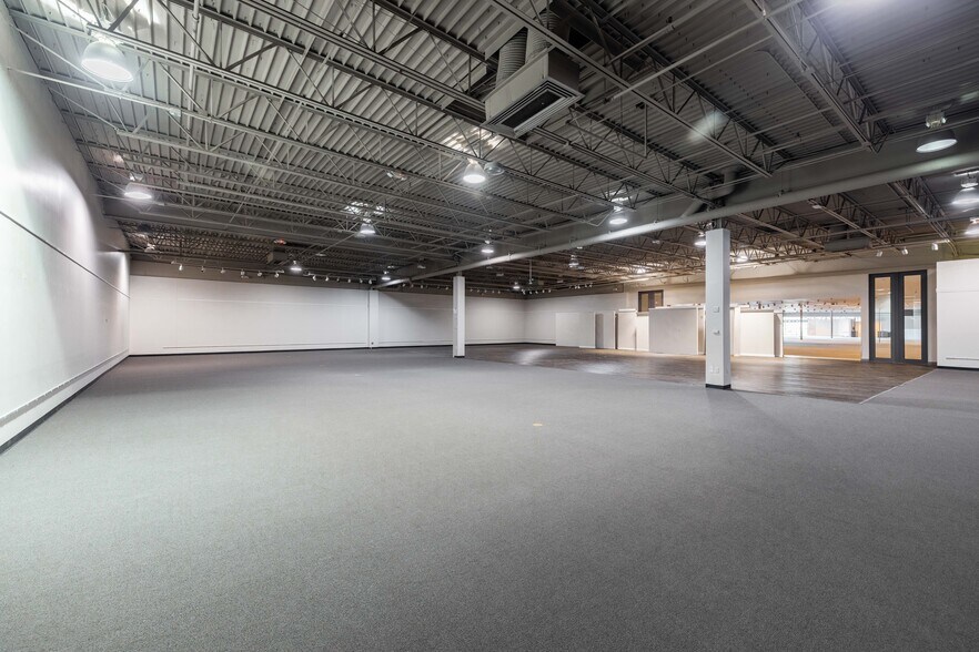 More Photos Of 8300 N Wayne Rd, Westland Freestanding For Lease