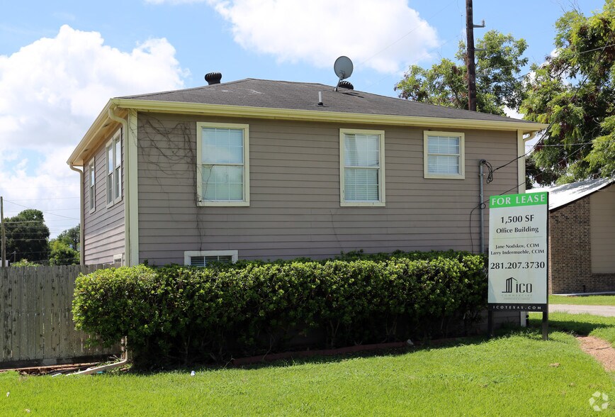 More Photos Of 117 E Highway 90A, Richmond Office Residential For Sale