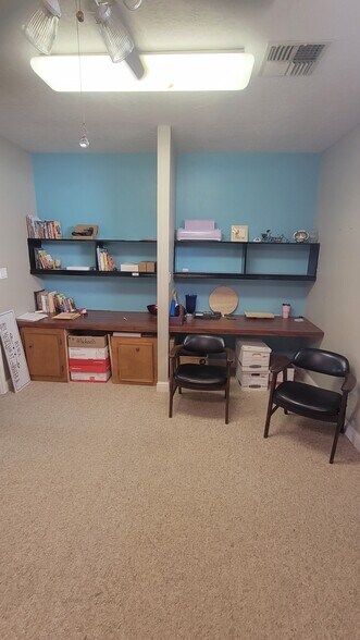 More Photos Of 801 Morton St, Richmond Office For Sale