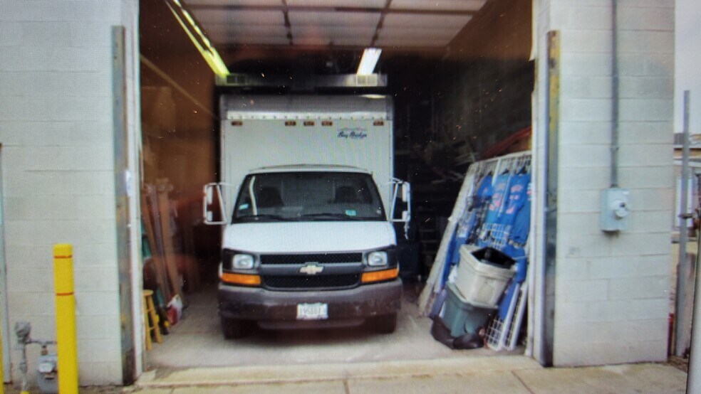 More Photos Of 5635 W Irving Park Rd, Chicago General Retail For Sale