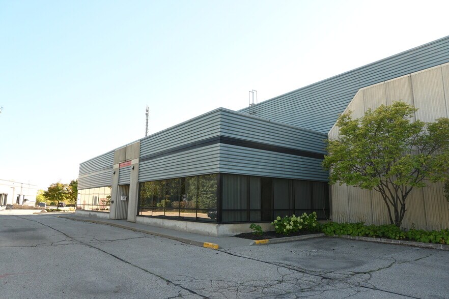 More Photos Of 45 Moyal Ct, Concord Manufacturing For Lease