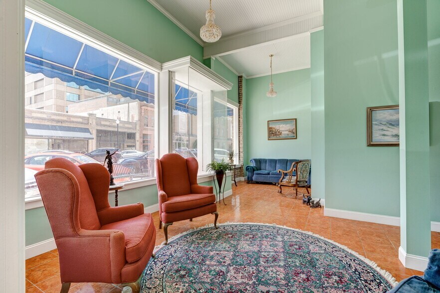 More Photos Of 1820 3rd Ave N, Bessemer Office For Sale