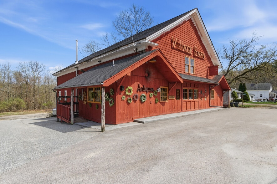 More Photos Of 953 Victory Hwy, Burrillville Bar For Sale